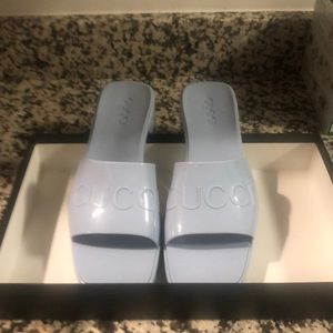 Authentic Gucci Porcelain Blue Rubber Slides. Size 39.